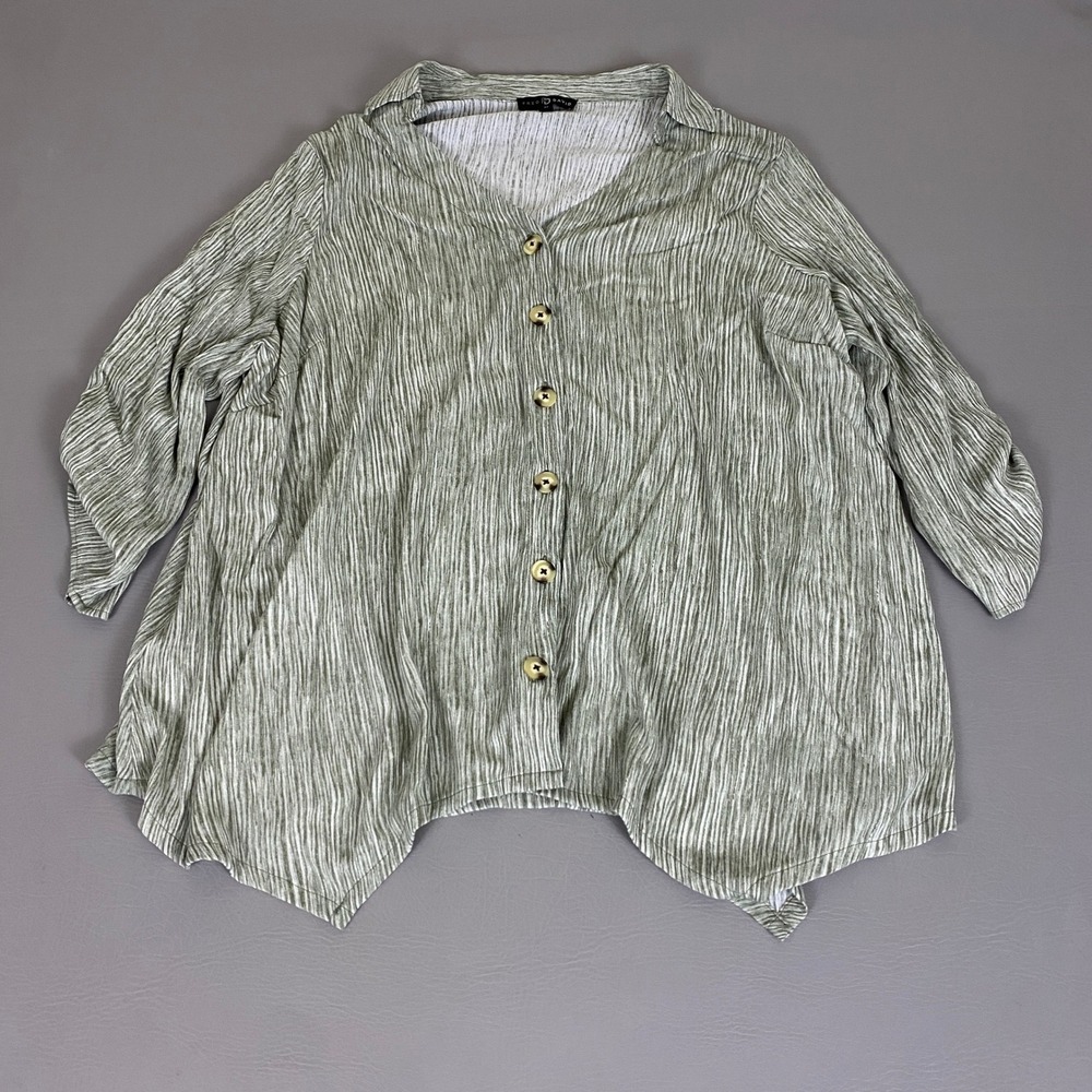 Fred David Blouse Top Women's 3X Sage Green Crinkle Stripe Sharkbite Button Down